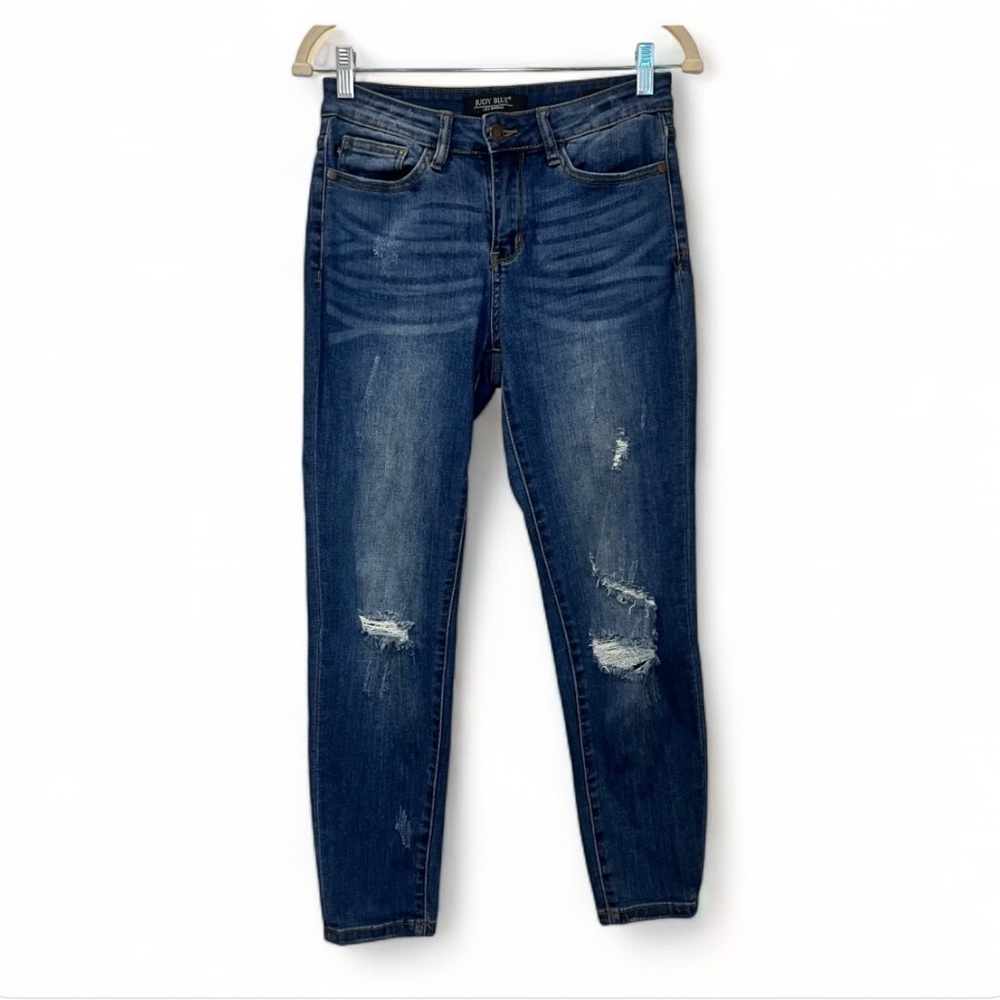 Judy Blue Jeans Distressed Mid Rise Relaxed Fit Jeans Women’s Size 28 JB8271 DK